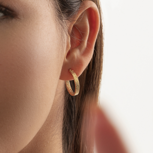 Real Gold Maze Elegant Labyrinth Hoop Round Medium Clip Earrings - Style 6321, Design E1779