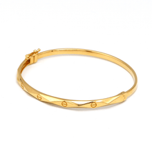 Real Gold Embossed Screw Twisted Bangle GZJCT3323 - (SIZE 19) BA1554