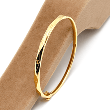 Real Gold Embossed Screw Twisted Bangle GZJCT3323 - (SIZE 19) BA1554
